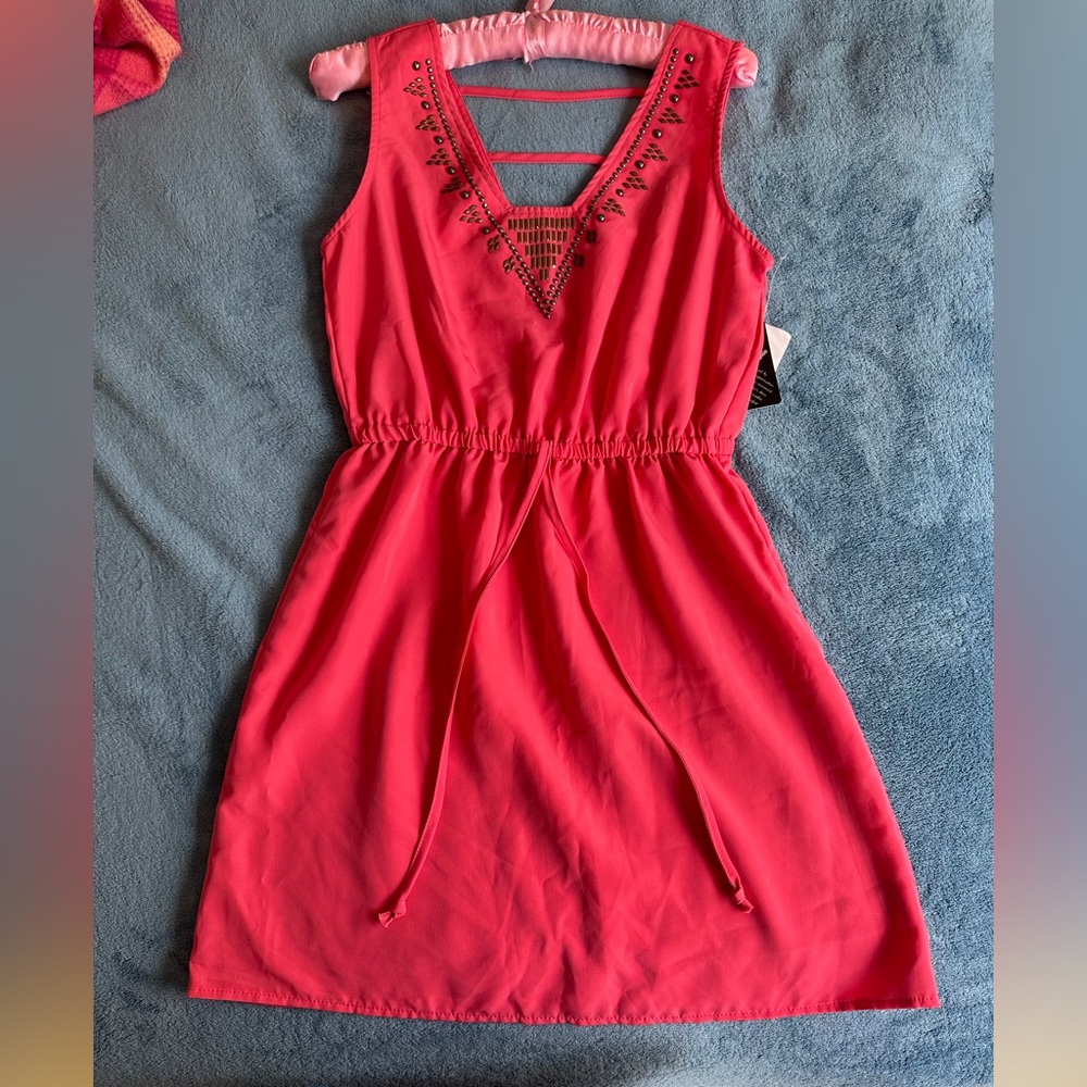 NWT Coral Embellished V-Neck Dress